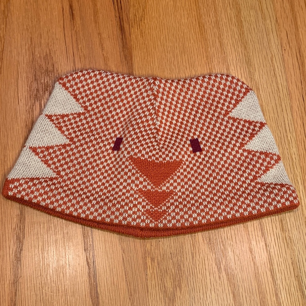 Patagonia baby animal friends hat size 6-12 months